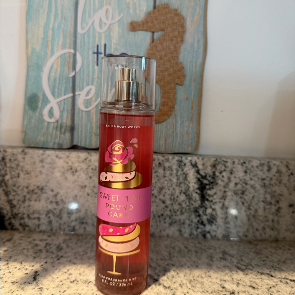 Bath & Body Works Sweet Petal Pound Cake Fragrance Mist - Pink & Gold Accents